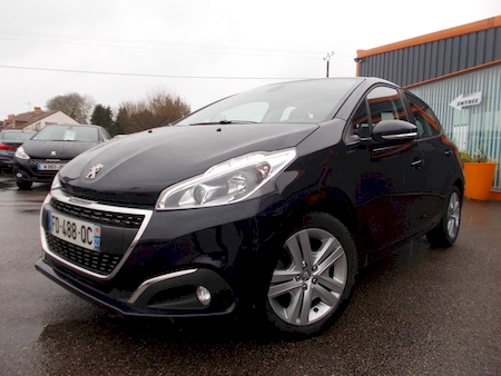 PEUGEOT 208 1.5 BLUEHDI 100 CV SIGNATURE 5 PORTES