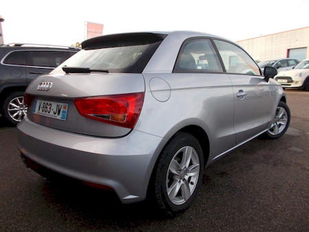AUDI A1 1.4 TFSI 125 CV BUSINESS LINE BV6  3 PORTES  ********* 1 ERE MAIN AVEC SEULEMENT 31727 KMS !!  ***********