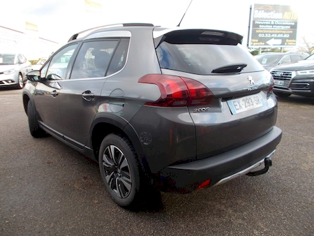 PEUGEOT 2008 1.2 PURETECH 110 CV ALLURE ********* AVEC SEULEMENT 29184 KMS !!! ************