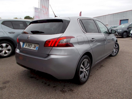 PEUGEUT 308 II 1.5 BLUEHDI 130 CV ALLURE EAT8 *************1ERE MAIN AVEC SEULEMENT 79267 KMS !!!!!**********