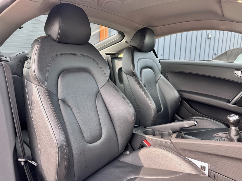 AUDI TT II COUPE 2.0 TFSI 200 ******* 1 ERE MAIN AVEC SEULEMENT 84598 KMS !!!!!*******