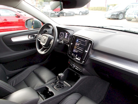 VOLVO XC 40 T3 156 CV BUSINESS BV6   ************* 1 ERE MAIN AVEC 86383 KMS ************