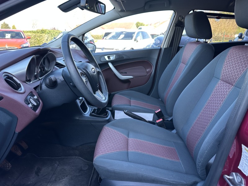 FORD FIESTA V (2) 1.6 TDCI 95 FAP TITANIUM 5P ******* 1 ERE MAIN AVEC SEULEMENT 94478 KMS !!!!!!!*******