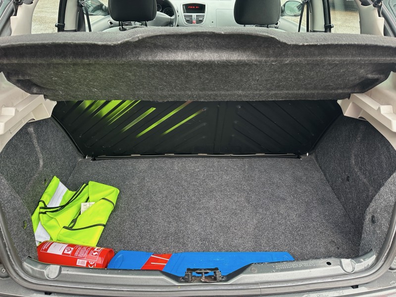 PEUGEOT 206+ 1.1 60 URBAN 3P ********* 1 ERE MAIN AVEC SEULEMENT 67483 KMS !!!!!!*******