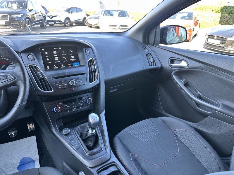 FORD FOCUS III (2) 1.5 TDCI 120 S&S ST LINE 5P