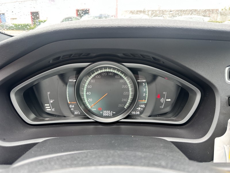 VOLVO V40 II 2.0 D2 120 CV R-DESIGN 5 PORTES BV6