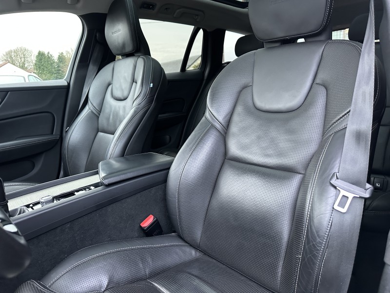 VOLVO V60 II D4 190 ADBLUE INSCRIPTION ********* 1 ERE MAIN AVEC SEULEMENT 72852 KMS !!!!!!!******