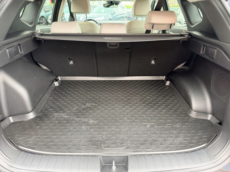 HYUNDAI TUCSON IV 1.6 T-GDI 150 HYBRID 48V CREATIVE IBVM ******* 1 ERE MAIN AVEC SEULEMENT 42847 KMS !!!!!! ********
