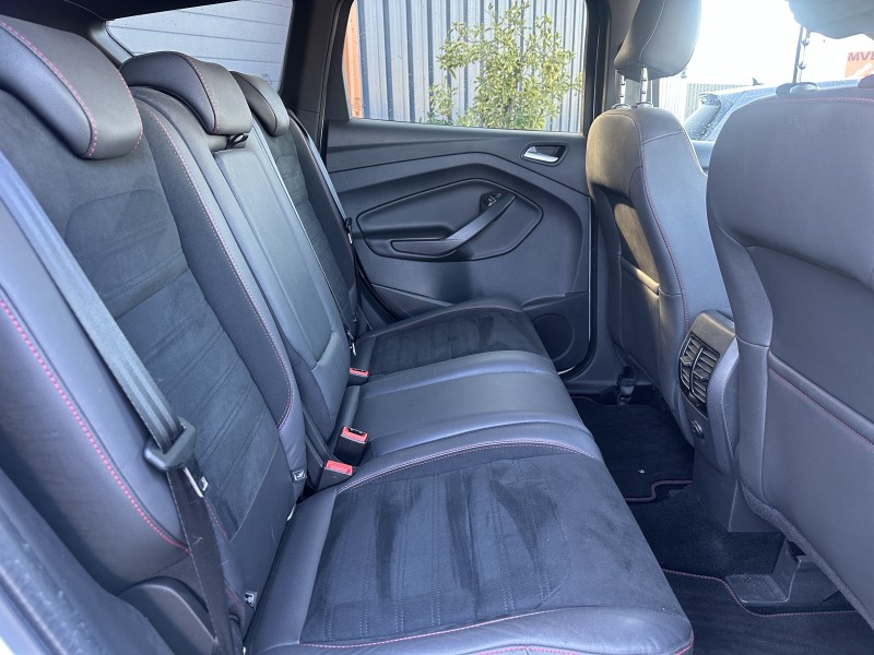 FORD KUGA II (2) 1.5 ECOBOOST 150 S&S 4X2 ST-LINE ********* 1 ERE MAIN !!!!*******