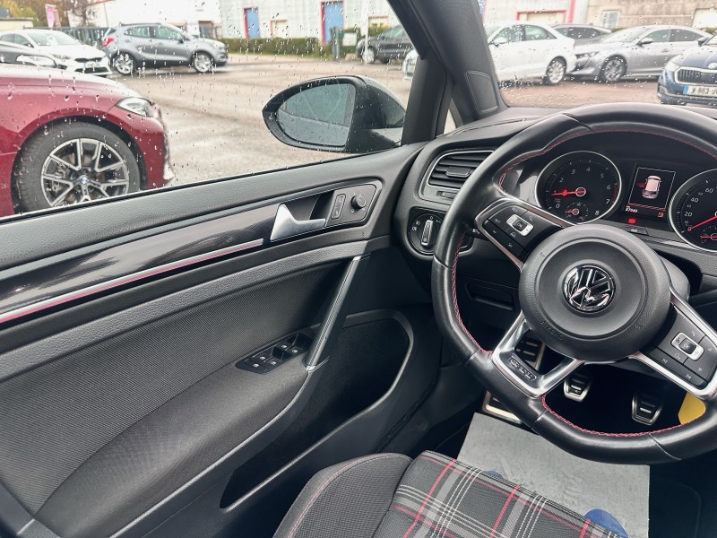 VOLKSWAGEN GOLF VII 2.0 TSI 220CV GTI BLUEMOTION TECHNOLOGY 5 PORTES