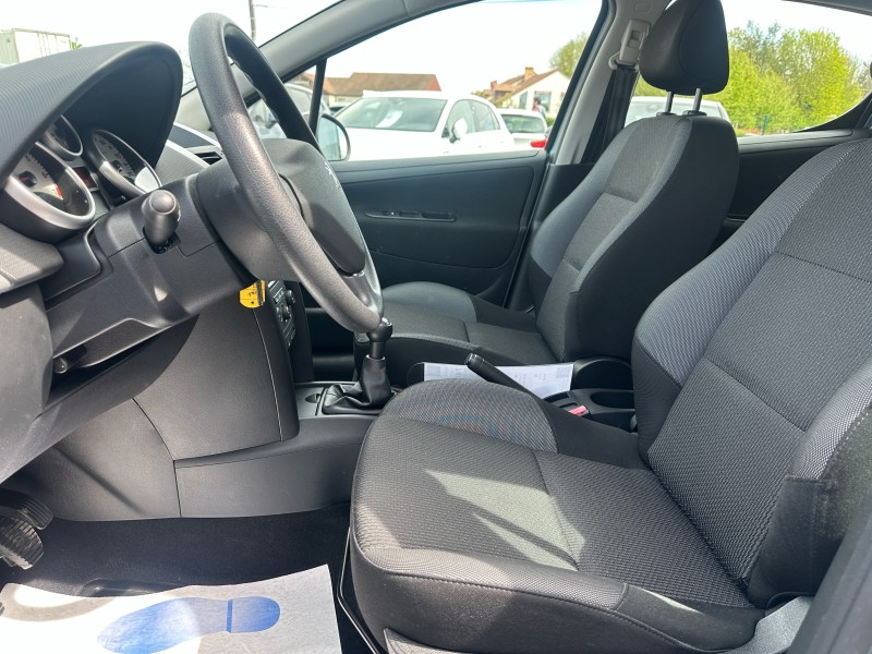 PEUGEOT 207 (2) 1.4 75 URBAN 5P ********* 2 EME MAIN AVEC SEULEMENT 44950KMS !!!!!!! ********