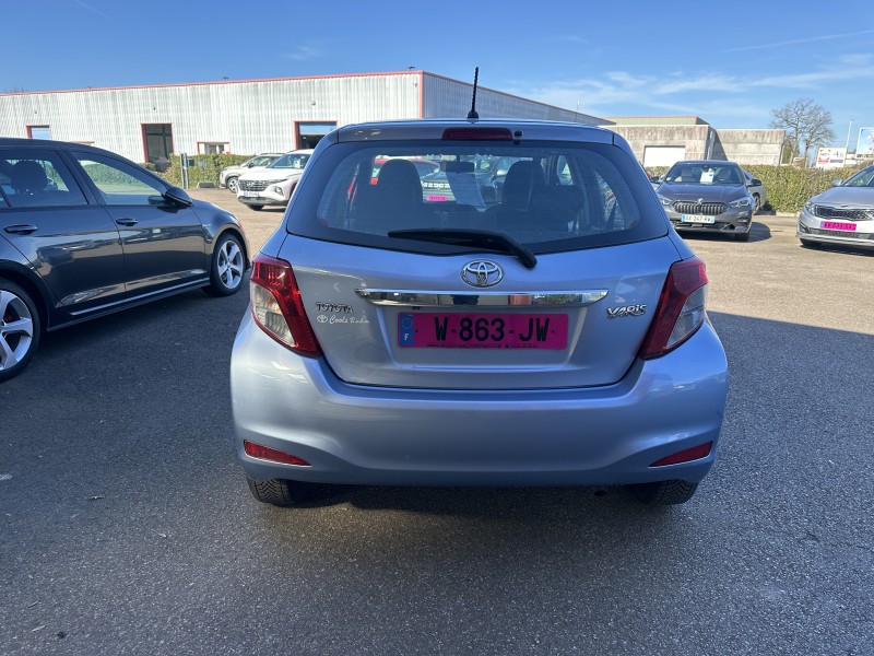 TOYOTA YARIS III 69 VVT-I DYNAMIC 5P ********* 1 ERE MAIN AVEC SEULEMENT 57992 KMS !!!!!!!!*******