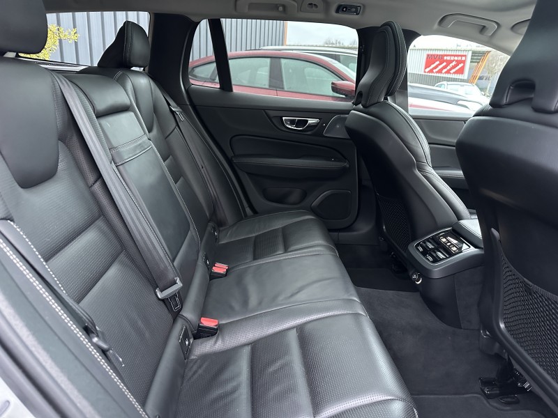 VOLVO V60 II D4 190 ADBLUE INSCRIPTION ********* 1 ERE MAIN AVEC SEULEMENT 72852 KMS !!!!!!!******