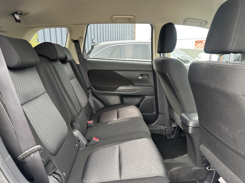 MITSUBISHI OUTLANDER 2.0 MIVEC 150 CV INFORM 2WD ********** 1 ERE MAIN AVEC SEULEMENT 113083 KMS !!!!!!! *********