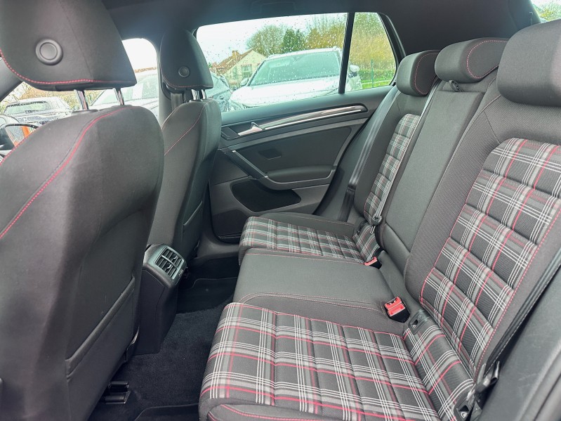 VOLKSWAGEN GOLF VII 2.0 TSI 220CV GTI BLUEMOTION TECHNOLOGY 5 PORTES