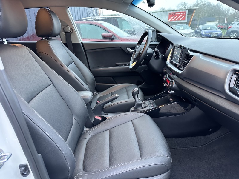 KIA STONIC 1.0 T-GDI 120 ISG PREMIUM ********* 1 ERE MAIN AVEC SEULEMENT 34822 KMS !!!!!*******