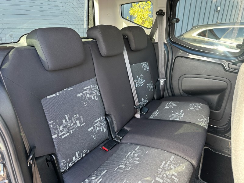 FIAT QUBO 1.4 77 POP *********** 1 ERE MAIN AVEC SEULEMENT 30523 KMS !!!!!!!!!!*********