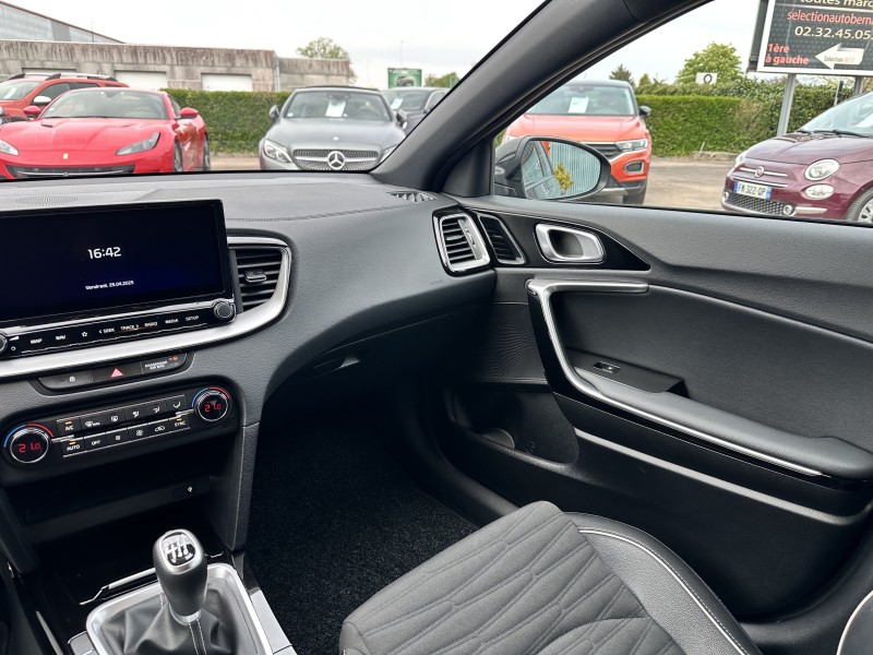 KIA CEED III (2) SW 1.5 T-GDI 160 ISG GT LINE BVM6 *********** 1 ERE MAIN AVEC SEULEMENT 17283 KMS !!!!! ***********