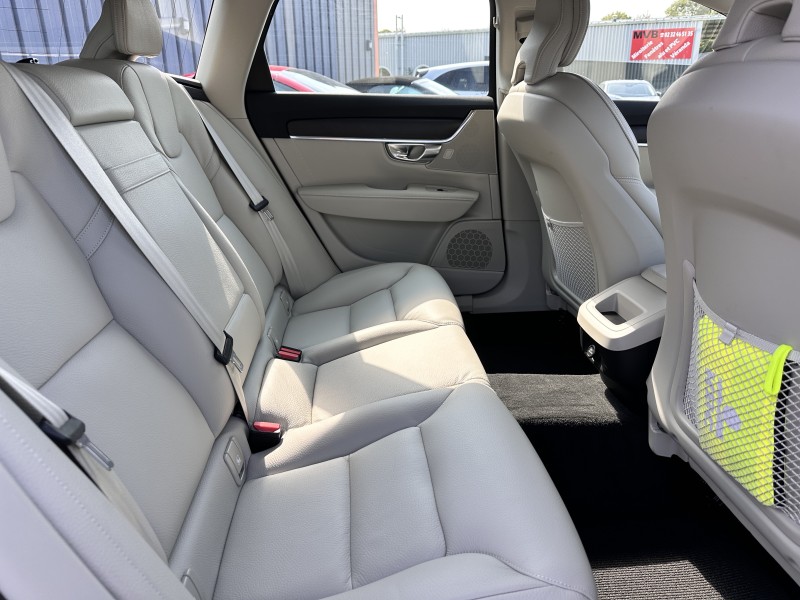 VOLVO V90 CROSS COUNTRY CROSS COUNTRY D4 190 AWD GEARTRONIC 8 ****** 2 EME MAIN SEULEMENT 26127 KMS !!!!******