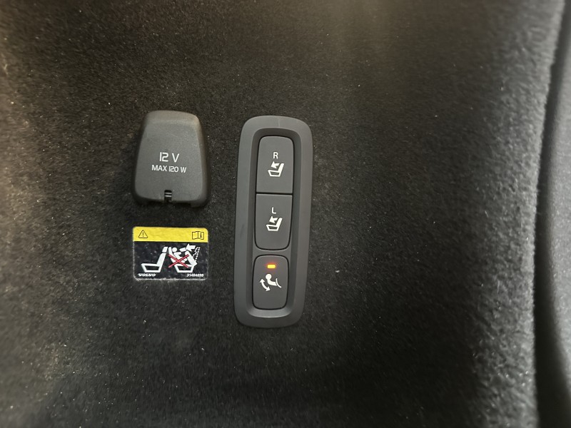 VOLVO V60 II D4 190 ADBLUE INSCRIPTION ********* 1 ERE MAIN AVEC SEULEMENT 72852 KMS !!!!!!!******