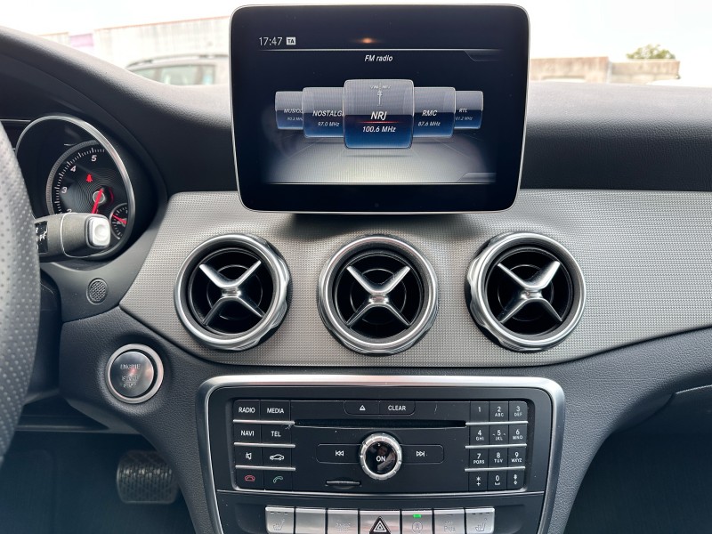 MERCEDES GLA (2) 180 SENSATION 7G-DCT ******** 1 ERE MAIN AVEC SEULEMENT 33440 KMS !!!!!!*******