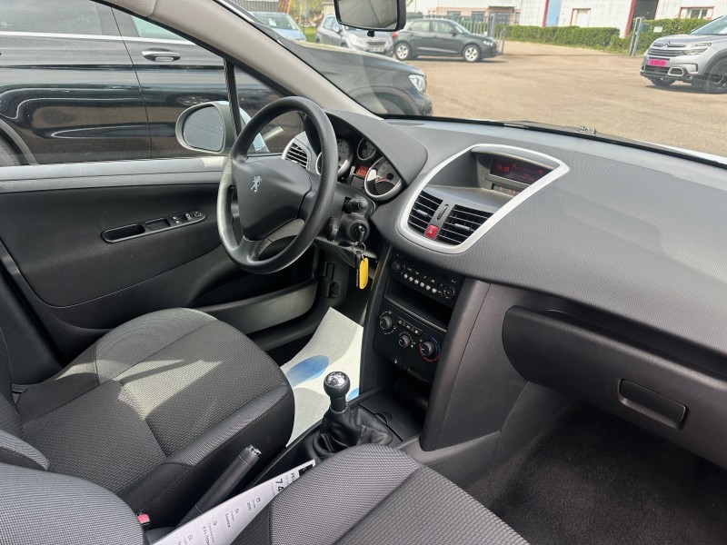 PEUGEOT 207 (2) 1.4 75 URBAN 5P ********* 2 EME MAIN AVEC SEULEMENT 44950KMS !!!!!!! ********