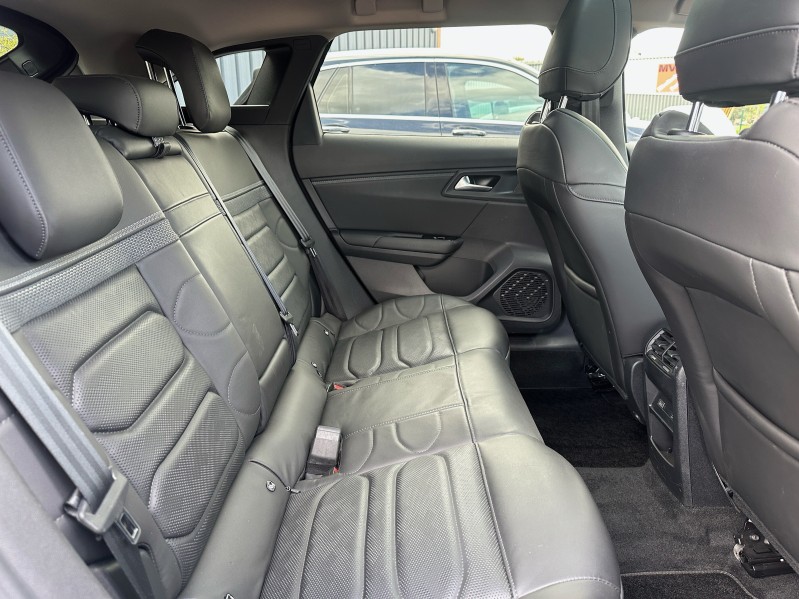 CITROEN C5 X 1.6 HYBRID 225 S&S SHINE PACK E-EAT8 ********* 1 ERE MAIN AVEC SEULEMENT 26817 KMS !!!!!! *******