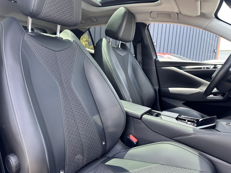 DS DS 4 II 1.5 BLUEHDI 130 RIVOLI EAT8 ******* SEULEMENT 41500 KMS !!!!!!*********