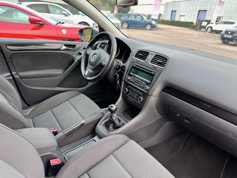 VOLKSWAGEN GOLF VI 1.6 TDI FAP 105 CONFORTLINE 5P