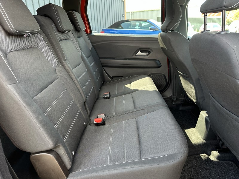DACIA JOGGER (2) 1.0 ECO-G 100 GSR2 EXPRESSION 5PL ********** 1 ERE MAIN AVEC SEULEMENT 43300 KMS !!!!!! ********