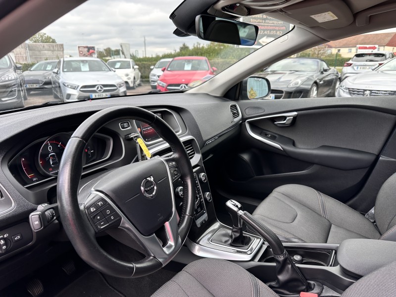 VOLVO V40 CROSS COUNTRY II (2) CROSS COUNTRY D2 120 OVERSTA EDITION