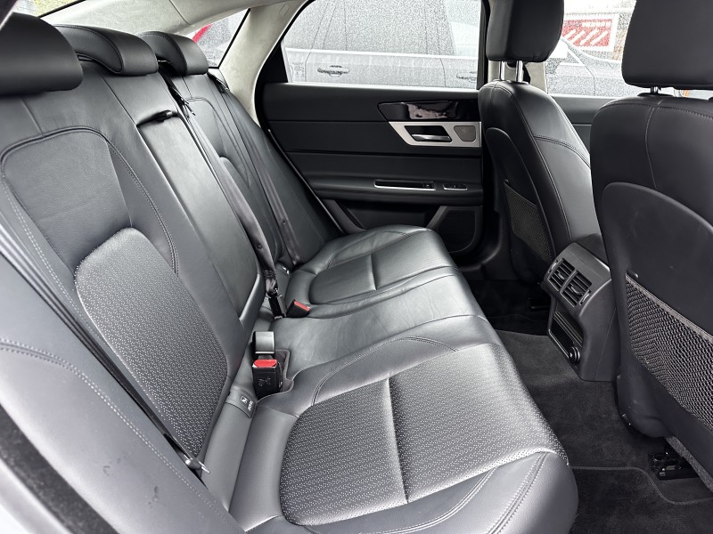 JAGUAR XF II 2.0D 180 10CV PRESTIGE AUTO ********* SEULEMENT 51892 KMS !!!!!!******