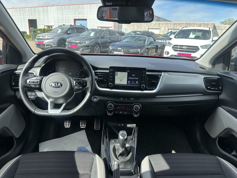 KIA STONIC 1.0 T-GDI 120 ISG PREMIUM ********* 1 ERE MAIN AVEC SEULEMENT 27724 KMS !!!!!!! ********