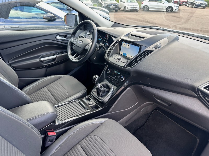 FORD KUGA II (2) 1.5 TDCI 120 S&S 4X2 TITANIUM