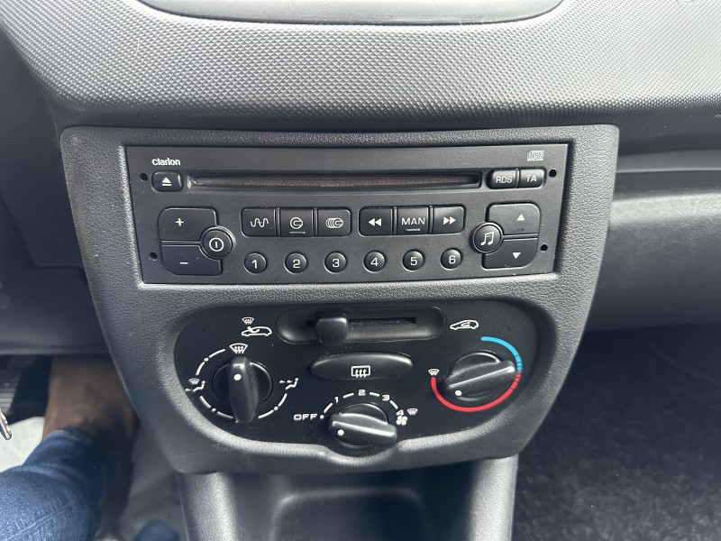 PEUGEOT 206+ 1.1 60 URBAN 3P ********* 1 ERE MAIN AVEC SEULEMENT 67483 KMS !!!!!!*******