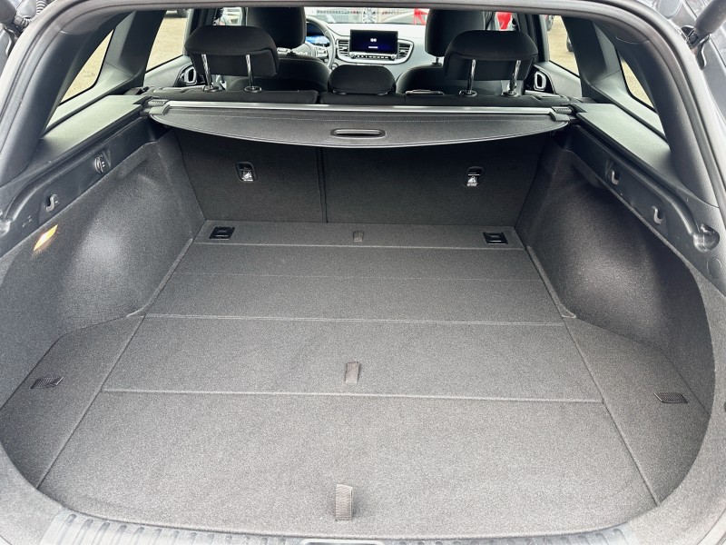 KIA CEED III (2) SW 1.5 T-GDI 160 ISG GT LINE BVM6 *********** 1 ERE MAIN AVEC SEULEMENT 17283 KMS !!!!! ***********