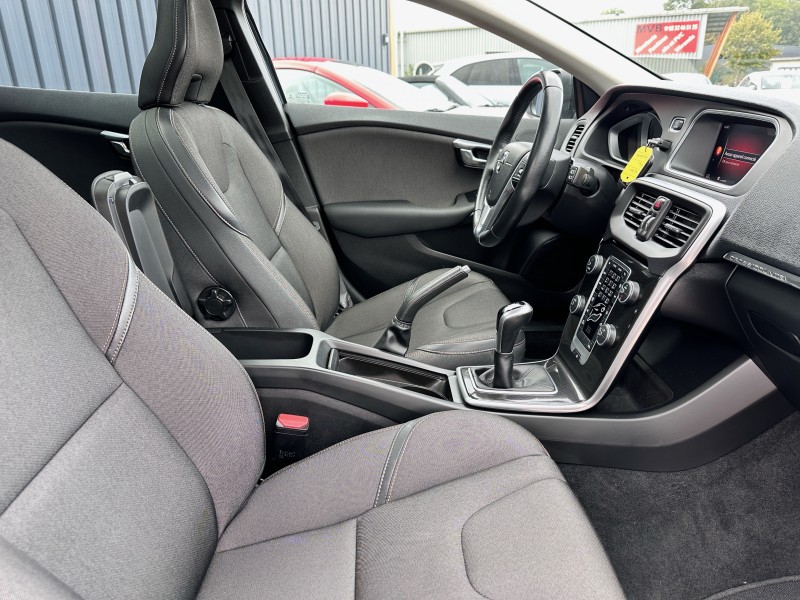 VOLVO V40 CROSS COUNTRY II (2) CROSS COUNTRY D2 120 OVERSTA EDITION