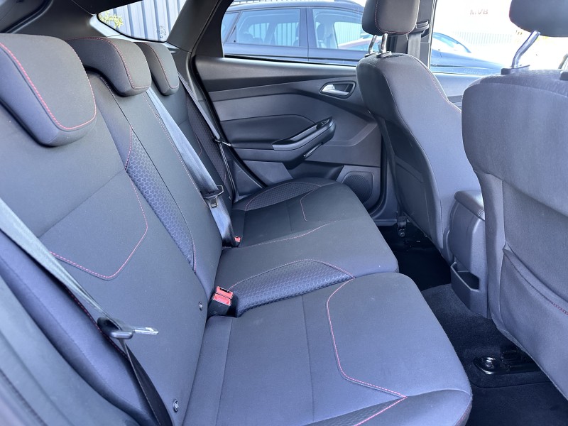 FORD FOCUS III (2) 1.5 TDCI 120 S&S ST LINE 5P