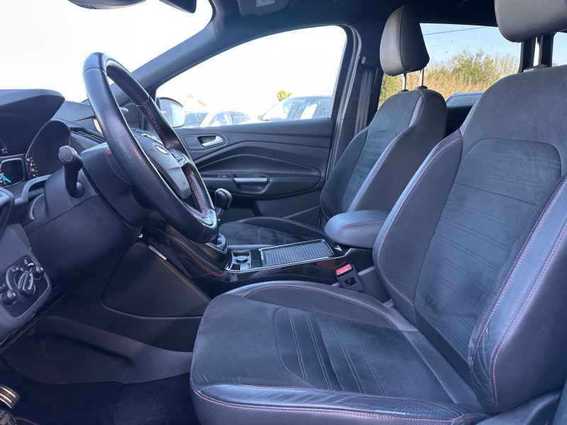 FORD KUGA II (2) 1.5 ECOBOOST 150 S&S 4X2 ST-LINE ********* 1 ERE MAIN !!!!*******