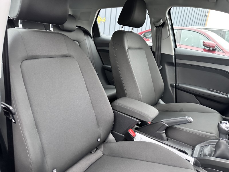 AUDI A1 II 25 TFSI 95 DESIGN ********* 1 ERE MAIN AVEC SEULEMENT 27925 KMS !!!!!********