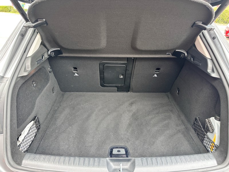 MERCEDES GLA (2) 180 SENSATION 7G-DCT ******** 1 ERE MAIN AVEC SEULEMENT 33440 KMS !!!!!!*******