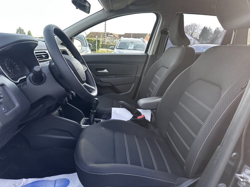 DACIA DUSTER III 1.0 ECO-G 100 CV 4X2 EXPRESSION  ******* AVEC SEULEMENT 19882 KMS *********