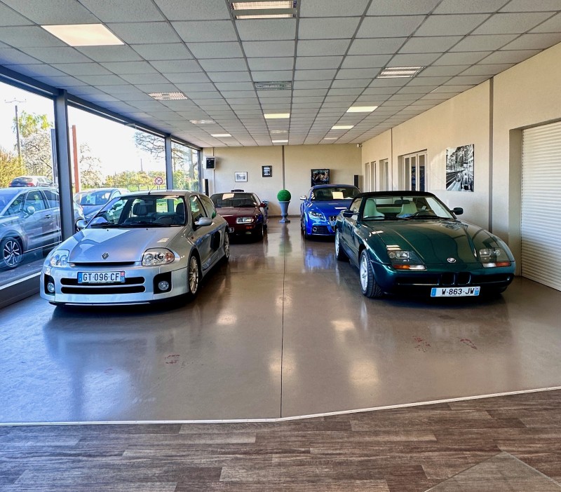 Bienvenue chez Sélection Auto à Bernay  / SARL SIGALA au capital social de 500000 euros.