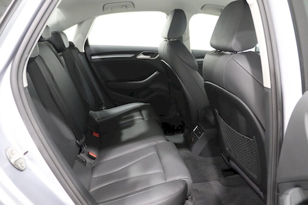 AUDI A3 BERLINE 1.6 TDI 110 S-LINE ********  1ERE MAIN AVEC SEULEMENT 60078 KMS !! **********