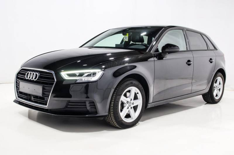 AUDI A3 III (2) SPORTBACK 30 TDI 116 DESIGN LUXE ******* 1 ERE MAIN SEULEMENT 66551 KMS !!!!!******