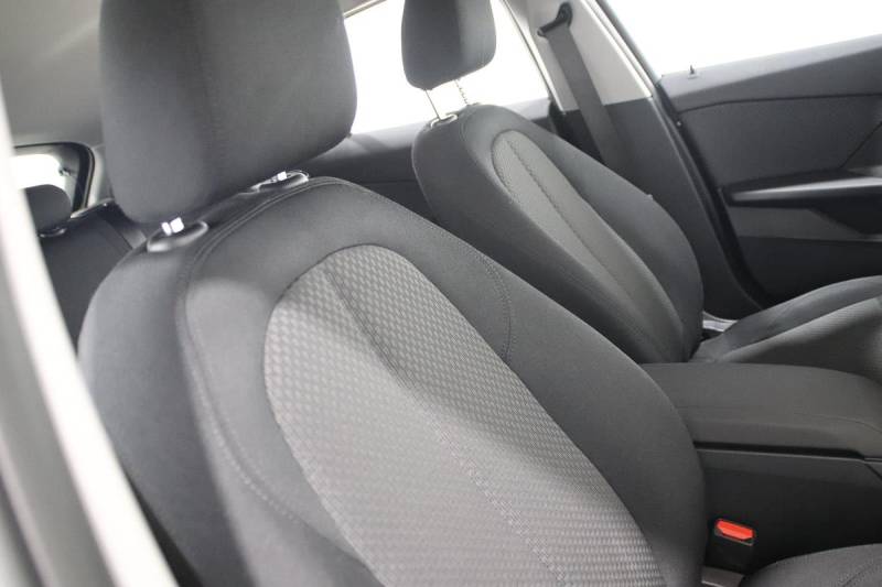 BMW SERIE 1 (F40) 116D BUSINESS DESIGN ******** 1 ERE MAIN AVEC SEULEMENT 18420 KMS !!!!!!*******