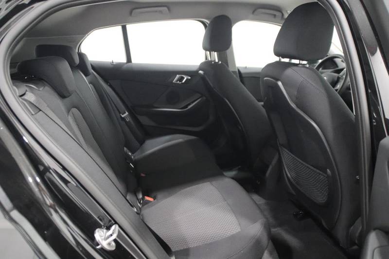 BMW SERIE 1 (F40) 116D BUSINESS DESIGN ******** 1 ERE MAIN AVEC SEULEMENT 18420 KMS !!!!!!*******