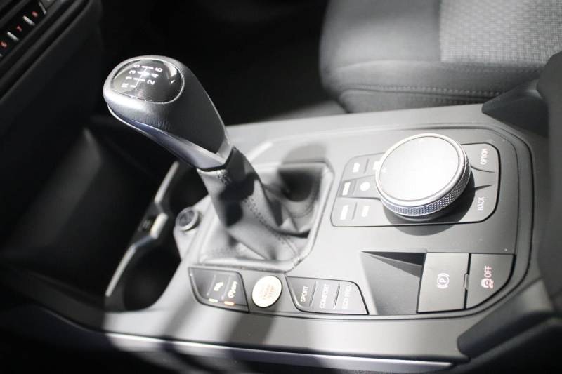 BMW SERIE 1 (F40) 116D BUSINESS DESIGN ******** 1 ERE MAIN AVEC SEULEMENT 18420 KMS !!!!!!*******