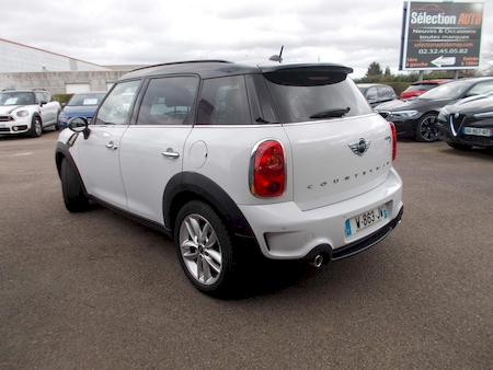 MINI COUNTRYMAN COOPER SD 136 CV PACK RED HOT CHILI  BV6