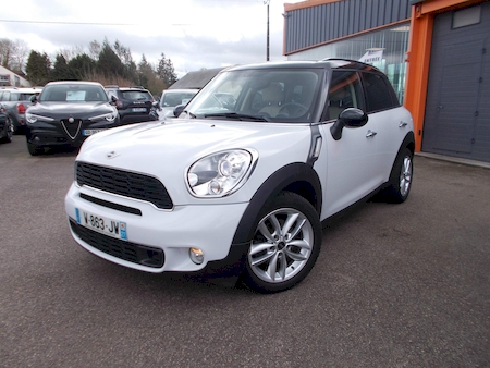 MINI COUNTRYMAN COOPER SD 136 CV PACK RED HOT CHILI  BV6